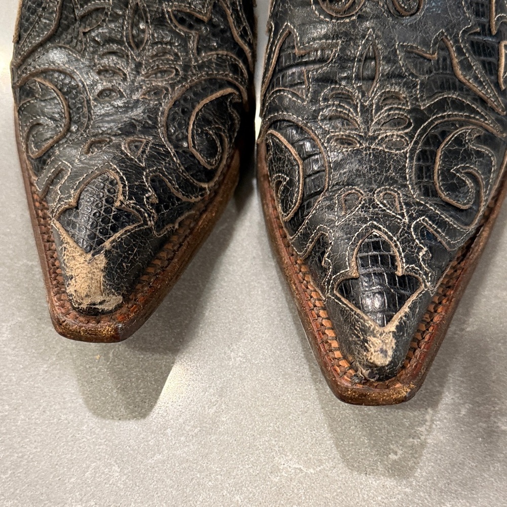 Corral Vintage Black Leather Boots - Picture 6 of 13